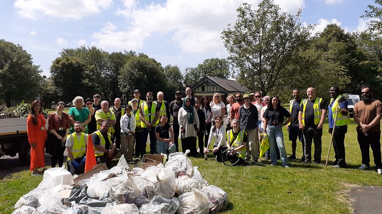 Picture of a clean-up in Clarence Park