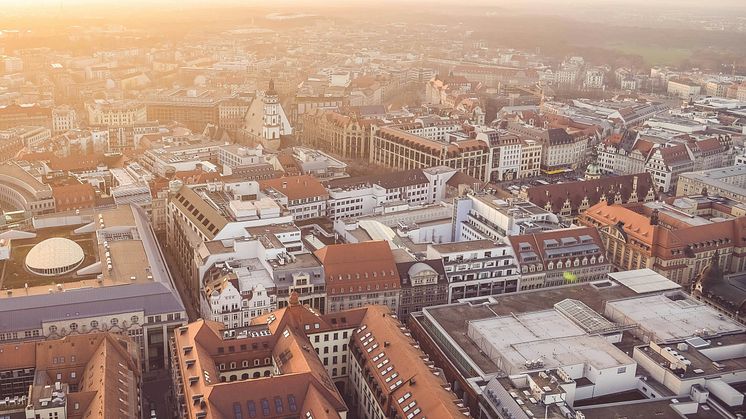 luftaufnahme der leipziger innenstadt