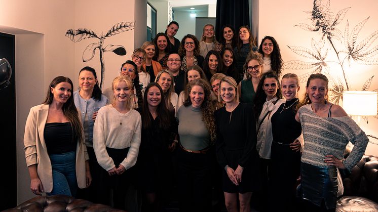 Beim Networking-Event „Herb & Her – Women in Cannabis“ kamen knapp 30 Frauen aus der Branche zusammen