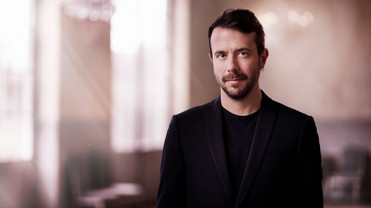 Musikchef Francesco Corti dirigerar Jean-Baptiste Lullys Armide på Drottningholms Slottsteater 2024