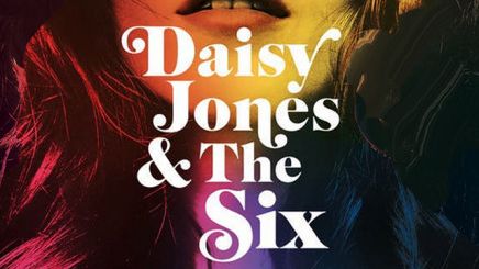  Daisy Jones & The Six en rockebandroman og et øyeblikksbilde av 1970-tallet. I lydbok-produksjonen er hele 22 innleser hyret for å skape den ultimate lytteropplevelsen