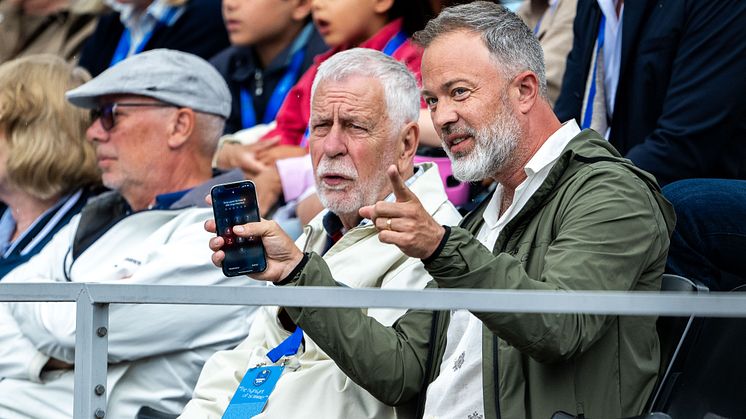 Stjärnproducenten blir tennisspeaker
