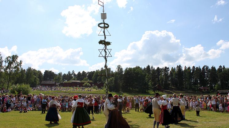 Nu står det klart att midsommarfirandet på Vallby Friluftsmuseum kan firas som vanligt. Foto: Katarina Frost