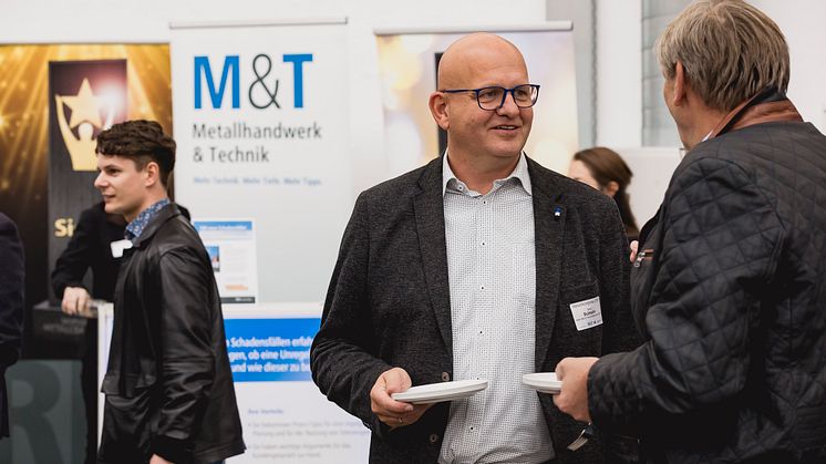 Die Fachschau des Metallkongresses bietet den Teilnehmenden die Möglichkeit, sich direkt mit ihren Zulieferern über neue Produkte und Dienstleistungen auszutauschen.