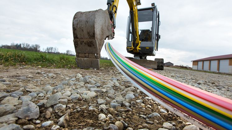 In Offingen laufen in den nächsten Wochen die Tiefbauarbeiten für das flächendeckende Glasfasernetz an. (Bildnachweis: Christina Bleier / LEW)