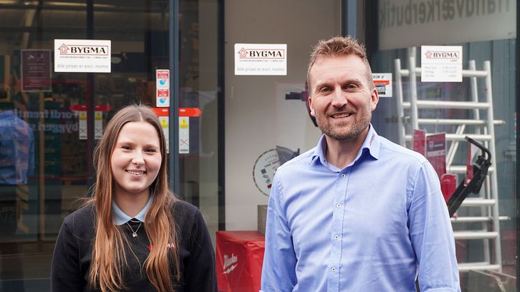 Der er fuld opbakning fra direktør i Bygma Køge, Jan Lange til Salgstrainee Sigrid Preen Pych under dette års Verdens Vildeste Brobyggere.