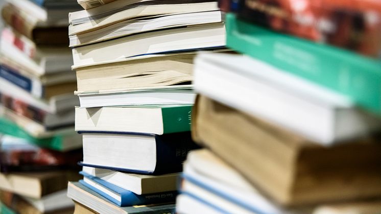 Nästan fyra av tio studenter hittar sin kurslitteratur gratis på internet.