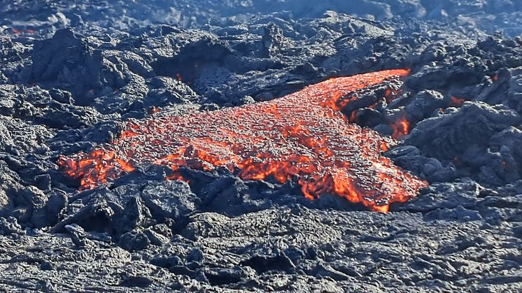 Lava breakout from thick lava pile near Sundhnúkur vent in April 2024.