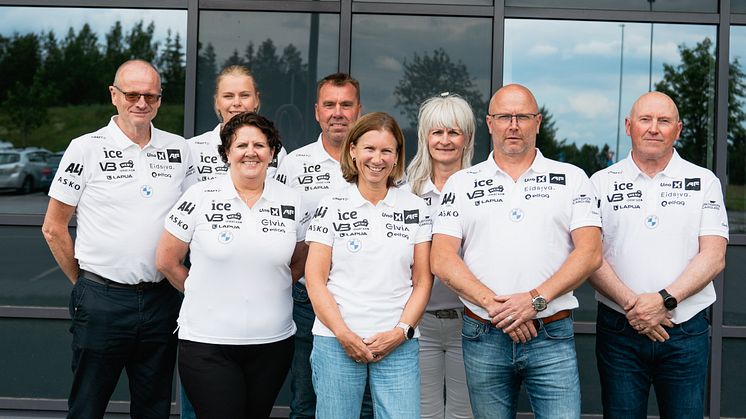 Bak fra venstre: Arne Horten, Toril Bakka Nygård, Gjermund hol, Nancy Stien Schreiner. Foran fra venstre: Annelise Flaa, Gunhild Kvistad, Bjørn Tore Årevik og Morten Hage 