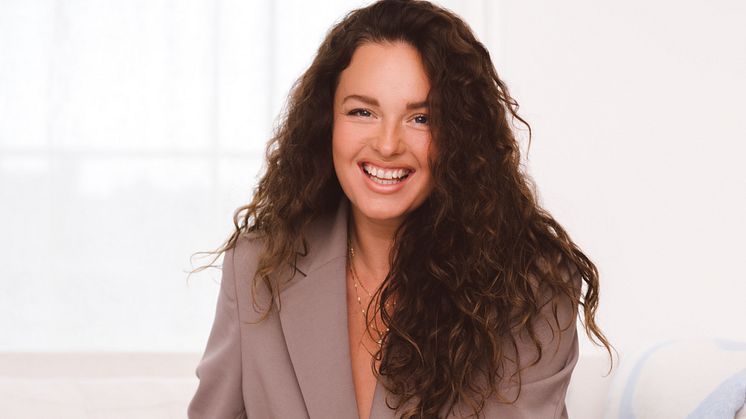 Elexir Pharma teamar upp med Nathalie Steffner för att lyfta kvinnohälsa