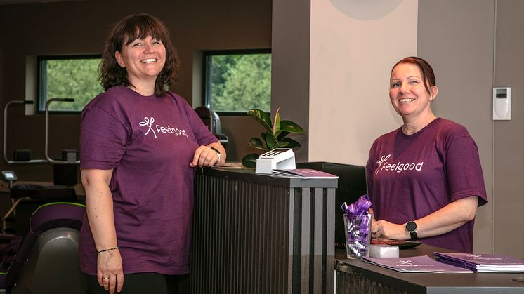 STARTER FOLKEHELSESENTER: Karen Fredhjem (t.v.) og søsteren Tove Kvam åpner dørene til Feelgood Lierbyen 4.september.
