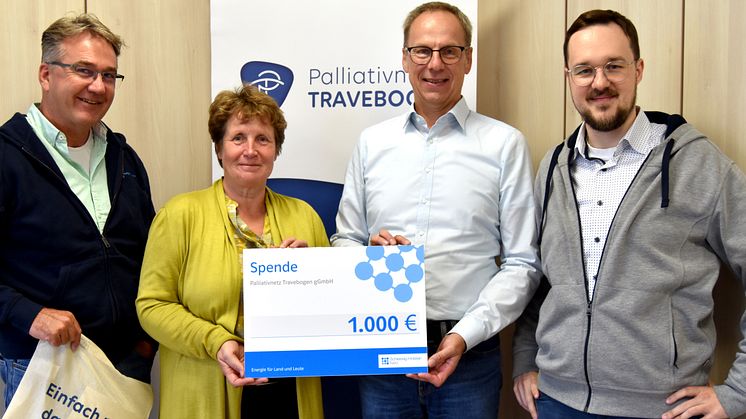 Spendenuebergabe_Travebogen.jpg