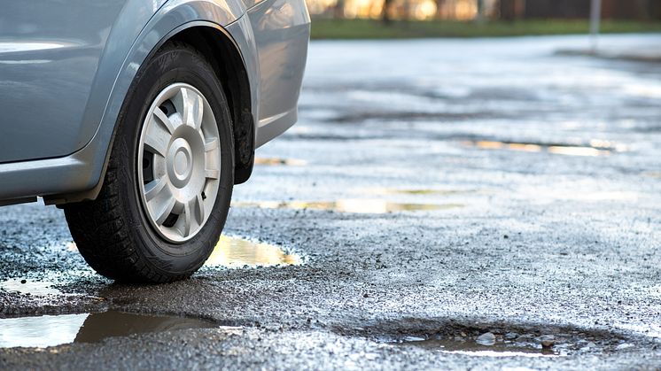 Motorists spend more than £1,000 on pothole repairs, study reveals