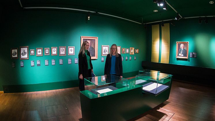 Blick in die Ausstellung "Bachs Söhne - Die Sammlung Kulukundis" in der Schatzkammer des Bach-Museums - Foto: Andreas Schmidt