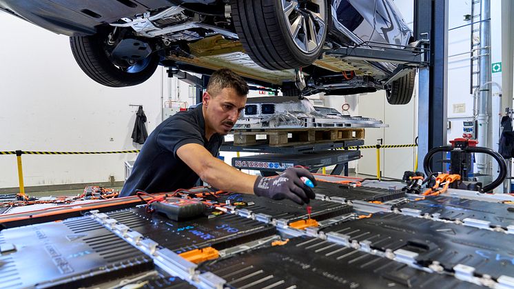 BMW Group inngår langsiktig partnerskap for gjenvinning av høyspenningsbatterier