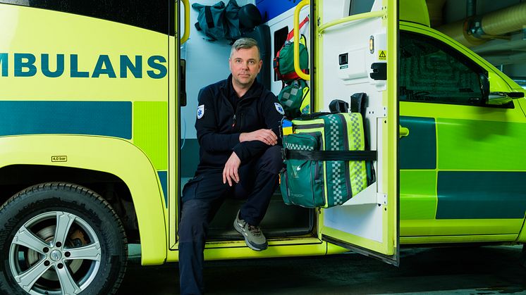 Stian Kvalvik är verksamhetschef för ambulanssjukvården i Västerbotten.