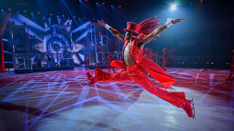 HOLIDAY ON ICE begeistert mit der neuen Show HORIZONS und prominenten Stargästen