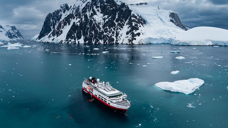 Lemaire-Channel-Antarctica-HGR-153556- Photo_Yuri_Matisse_Choufour.jpg