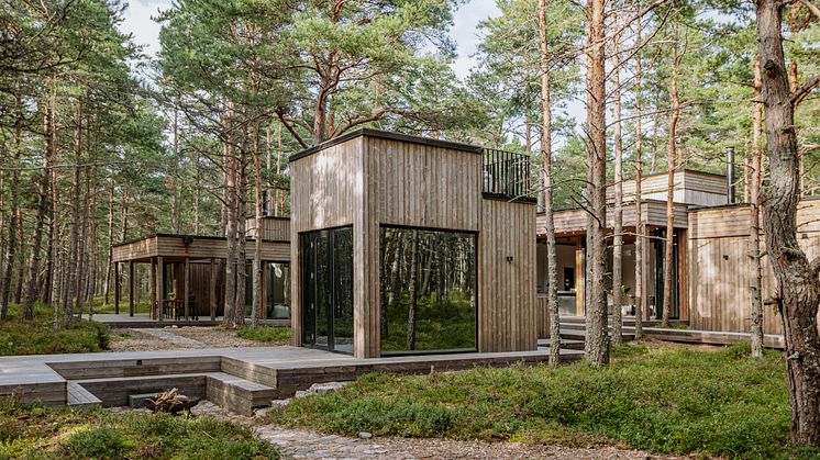 Das Dirhami Nature Resort ist mehr als ein Rückzugsort – es ist ein Beispiel für zukunftsweisendes, nachhaltiges Bauen mit Kebony