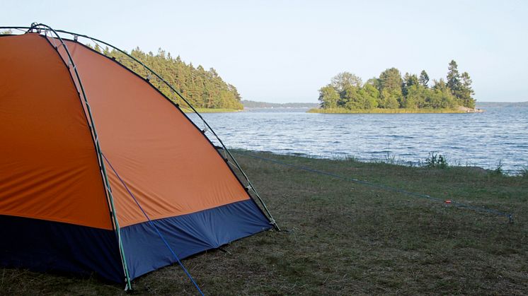 mp41349991-tent-set-up-at-the-coast-in-sweden.jpg