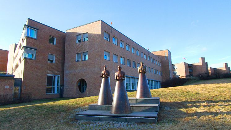 OUS, Rikshospitalet. Her utføres alle organtransplantasjoner i Norge.