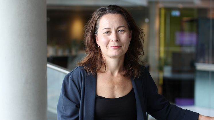– Debatten rundt "Gen Z" får det til å høres ut som om vi må finne opp arbeidslivet på nytt for én generasjon, sier juridisk rådgiver i Simployer, Karoline Dystebakken.