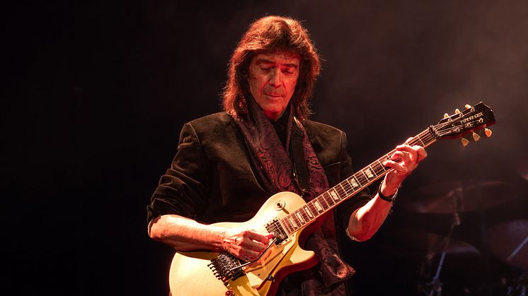 ﻿Steve Hackett firar 50-årsjubileet av The Lamb Lies Down On Broadway – Kommer till Sverige i april!