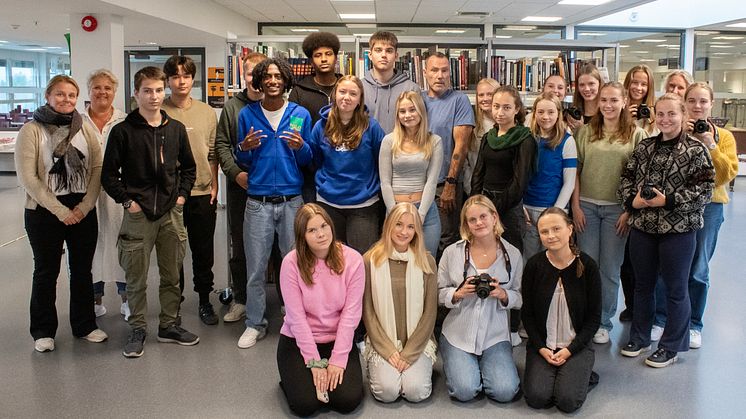 3 elever fra Dokka VGS er aktuelle med egen fotoutstilling på CC Gjøvik fra 22. oktober til 2. november