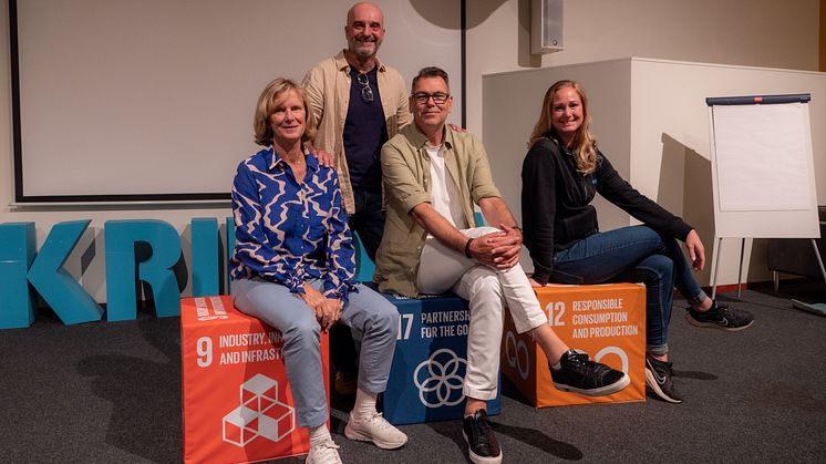 Krinova är verifierad enligt ISO 26000. På bilden några av dem som jobbat i verifieringsprocessen fr v Lena Jasslin, Massimiliano Pattara, Christian Nyhlén och Jennie Strömbäck.