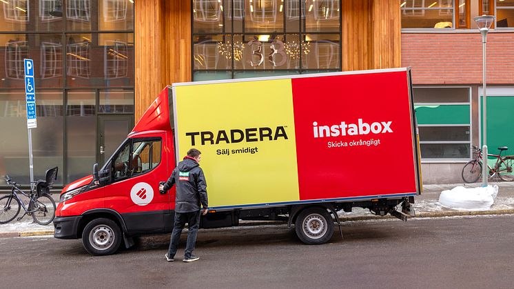 Nu inleder Tradera, Sveriges största marknadsplats för begagnat, ett samarbete med Instabox för att erbjuda enklare och mer hållbara leveranser via paketskåp. 