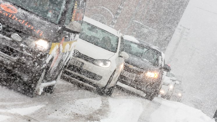 Næste vinter kan sommerdæk i vinterføre give bøde