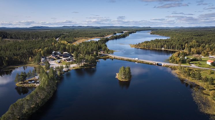 Flygbild över Långträsk, Markbygden. 