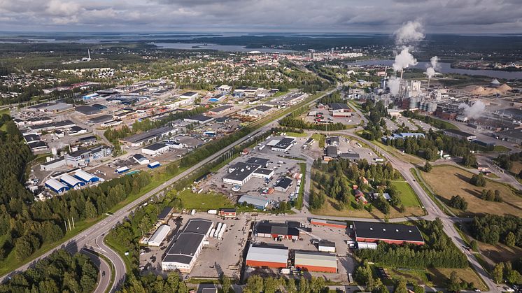 Ansökan om bygglov för ett McDonalds på BackCity har beviljats av Samhällsbyggnadsnämnden. Restaurangen kommer att placeras på bortre delen av Willys nuvarande parkering, till vänster i bild. Foto: Maria Fäldt