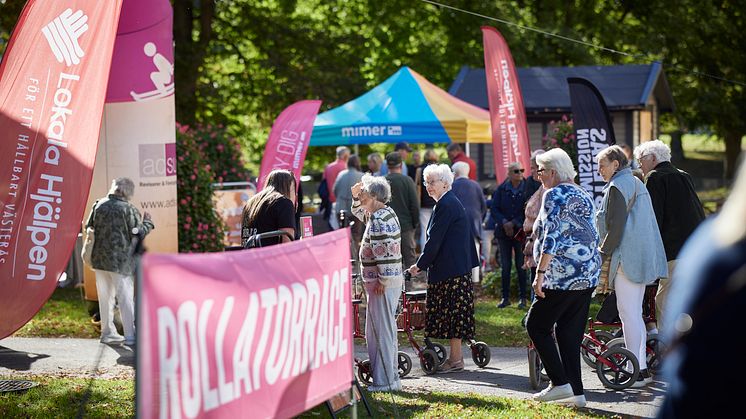 Rollatorracet drog många glada besökare i höstas. Foto: Pia Nordlander/BildN