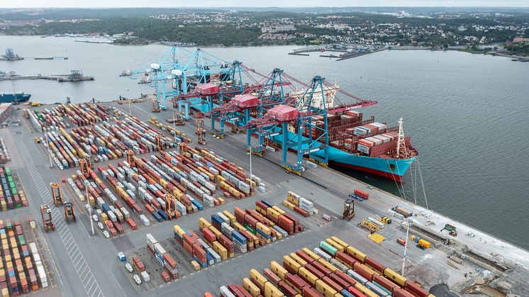 Fartyget Murcia Maersk i APM Terminals containerterminal i Göteborgs Hamn. Bild: Göteborgs Hamn AB.