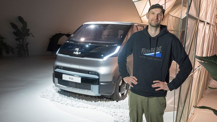 Felix "Felkan Snickrar" Lundin är ny ambassadör för Kia Sverige och Kia PV5 Cargo.
