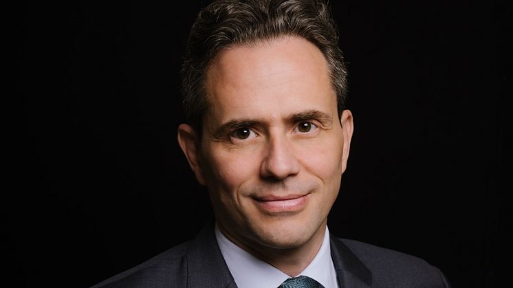 Politico shoot -Jamil Anderlini jpg.jpg