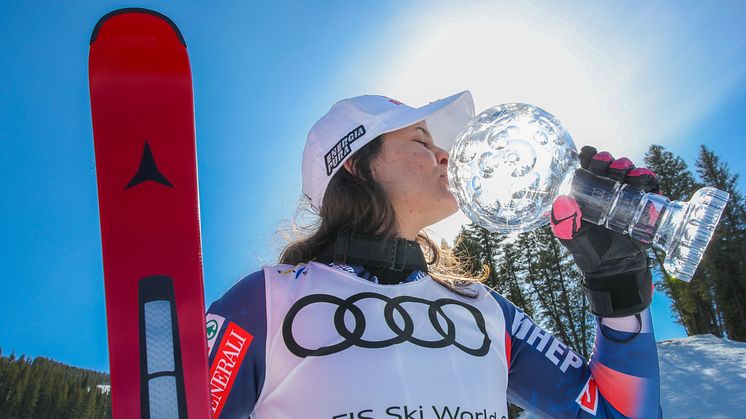 Atomic congratulates the young Croatian athlete on winning the Slalom Globe at the FIS Alpine World Cup Finals 2025 in Sun Valley 