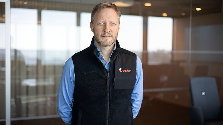 ADVARER: Posten Bring har opplevd en markant økning i svindelforsøk den siste tiden. Nå advarer konsernet og kommunikasjonsdirektør Kenneth Tjønndal Pettersen. Foto: Posten Bring