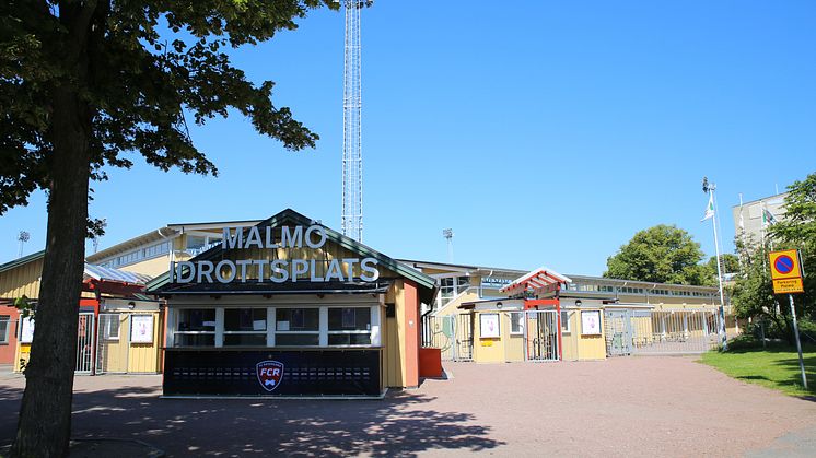 På fredag invigs  nya streetbasketplaner och en ny dansyta på Malmö IP. 