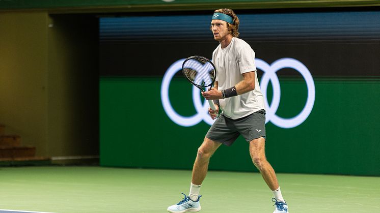 Världssjuan Andrey Rublev i Kungl. Tennishallen.