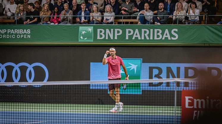 Grigor Dimitrov imponerade stort i kvartsfinalsegern.