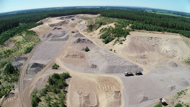 XR säljer grustäkten i Fimmersta till Thomas Betong