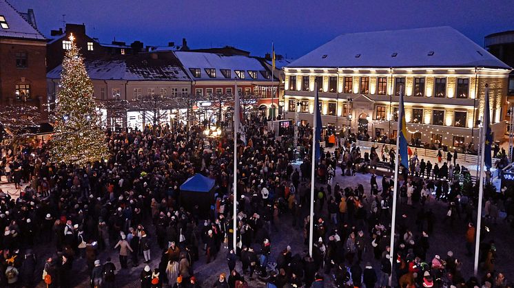 Grantändningen på Stortorget den 29 november markerar startskottet för Vinterlund.