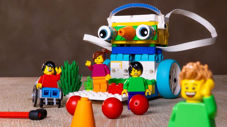 Robotbygge och programmering på sommarens Byggkollo