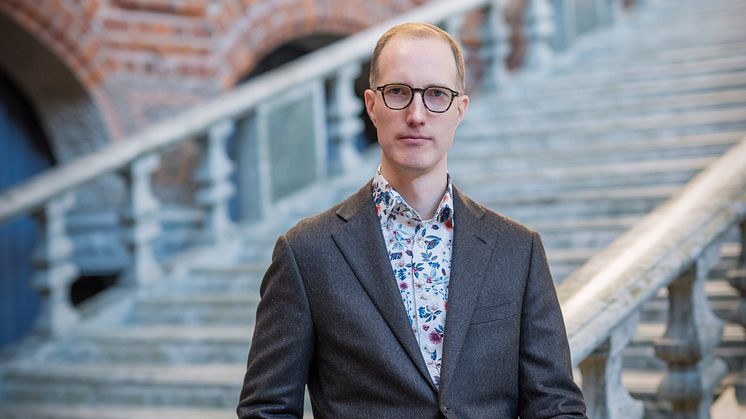 Stadsdelens agerande går tvärtemot lagens intentioner och vad som är det bästa för barnet, säger Jan Jönsson (L).