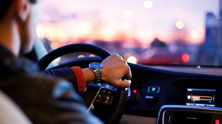 Zum elften Mal hintereinander wurde SIGNAL IDUNA "Fairster Kfz-Versicherer". Foto: Why Kei/unsplash.com