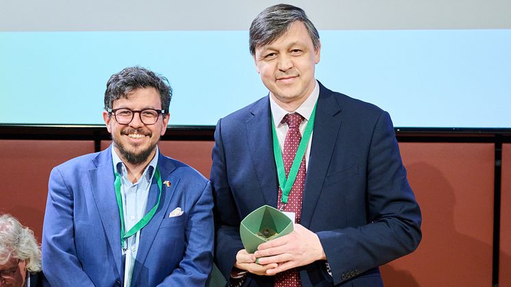 L-R: Joshua Sisskin, First Secretary of the Embassy of the United Kingdom in Berlin, and Dr Ulugbek Azimov of Northumbria University
