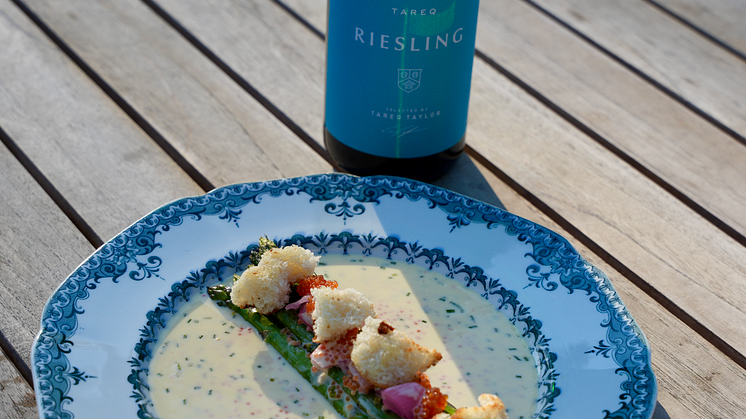 Upptäck Tareq Taylors Riesling och exklusiva recept på beurre blanc