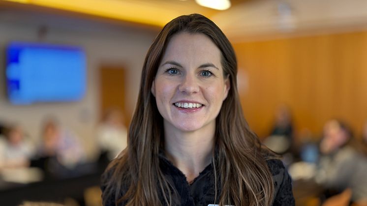 Elin Söder är en av cirka 50 utbildare i det nya journalsystemet i Region Halland.